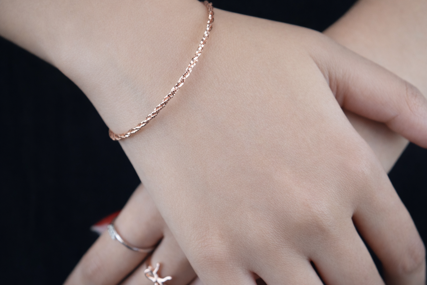 Rose Twist 925 Sterling Silver Bracelet