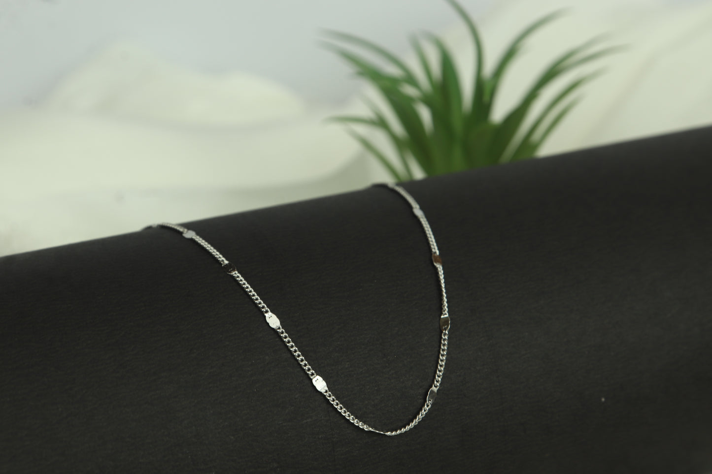 Minimal Station Chain – 925 Sterling Silver