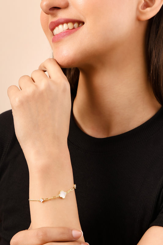 Golden Bloom Link Bracelet