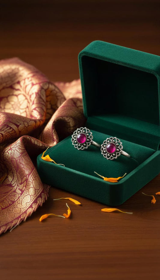 Floral Stone Oxidised Silver Toe Ring (Pair)