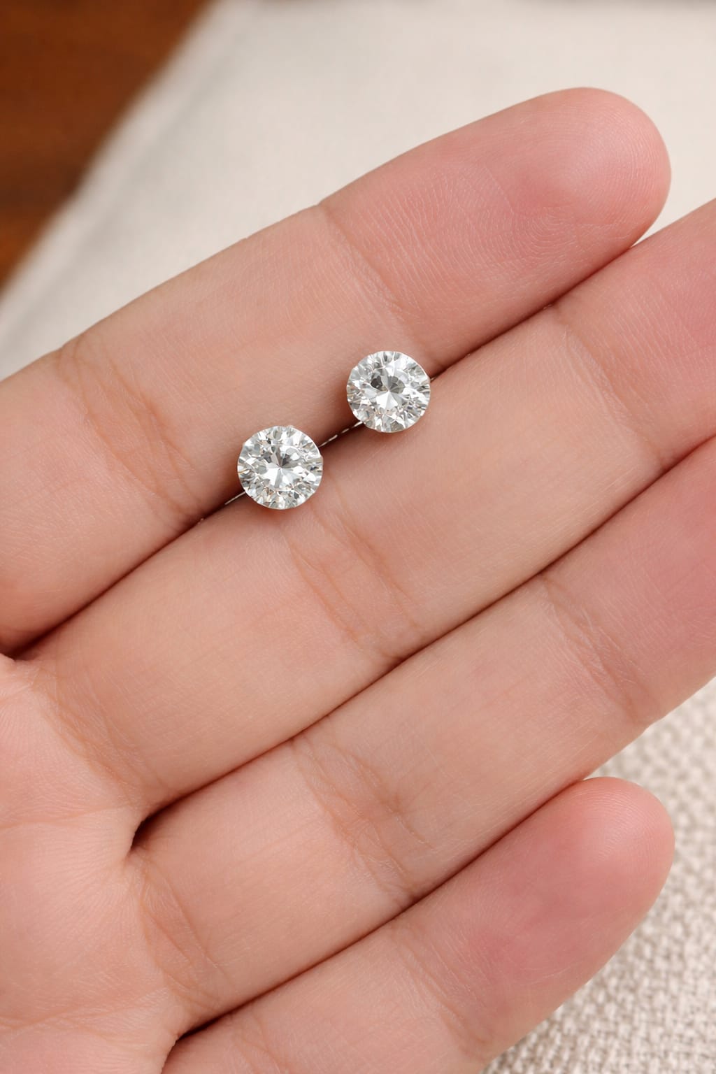 Round Solitaire 925 Silver Stud Earrings