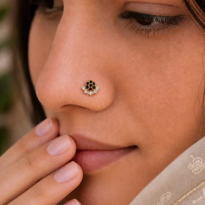 Noir Petal 925 Silver Nose Pin