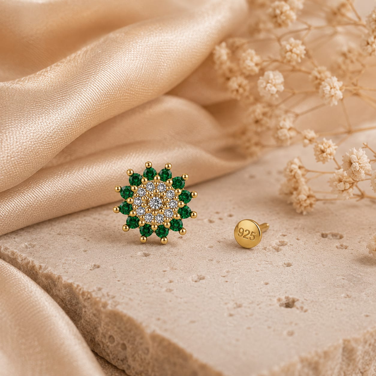 Emerald Halo 925 Silver Nose Pin