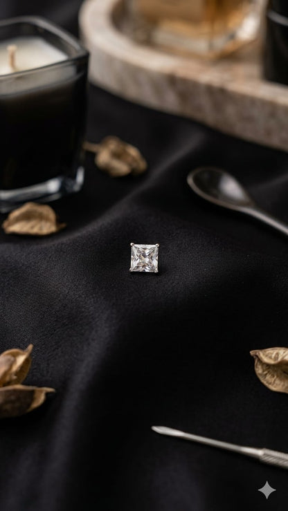 Luna Square 925 Silver Nose Pin