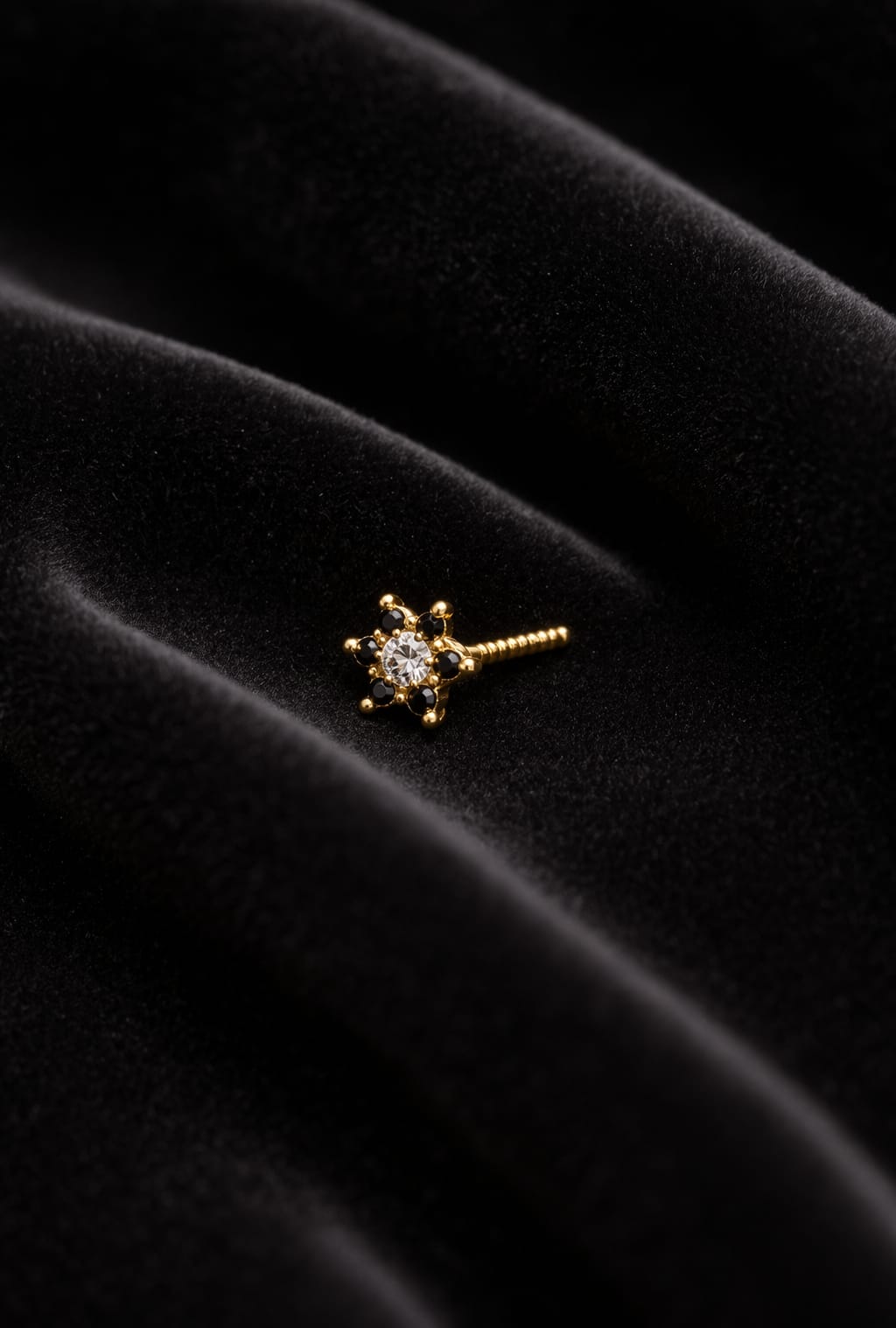 Midnight Bloom 925 Silver Nose Pin