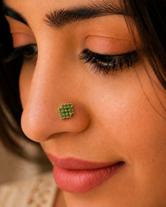 Emerald Grid 925 Silver Nose Pin