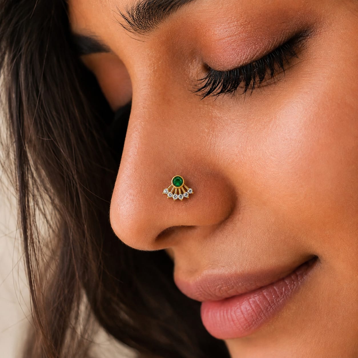 Emerald Radiance 925 Silver Nose Pin